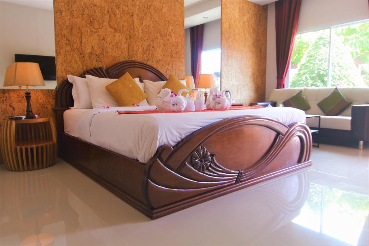 Bangrak Pier Samui Resort Exteriör bild