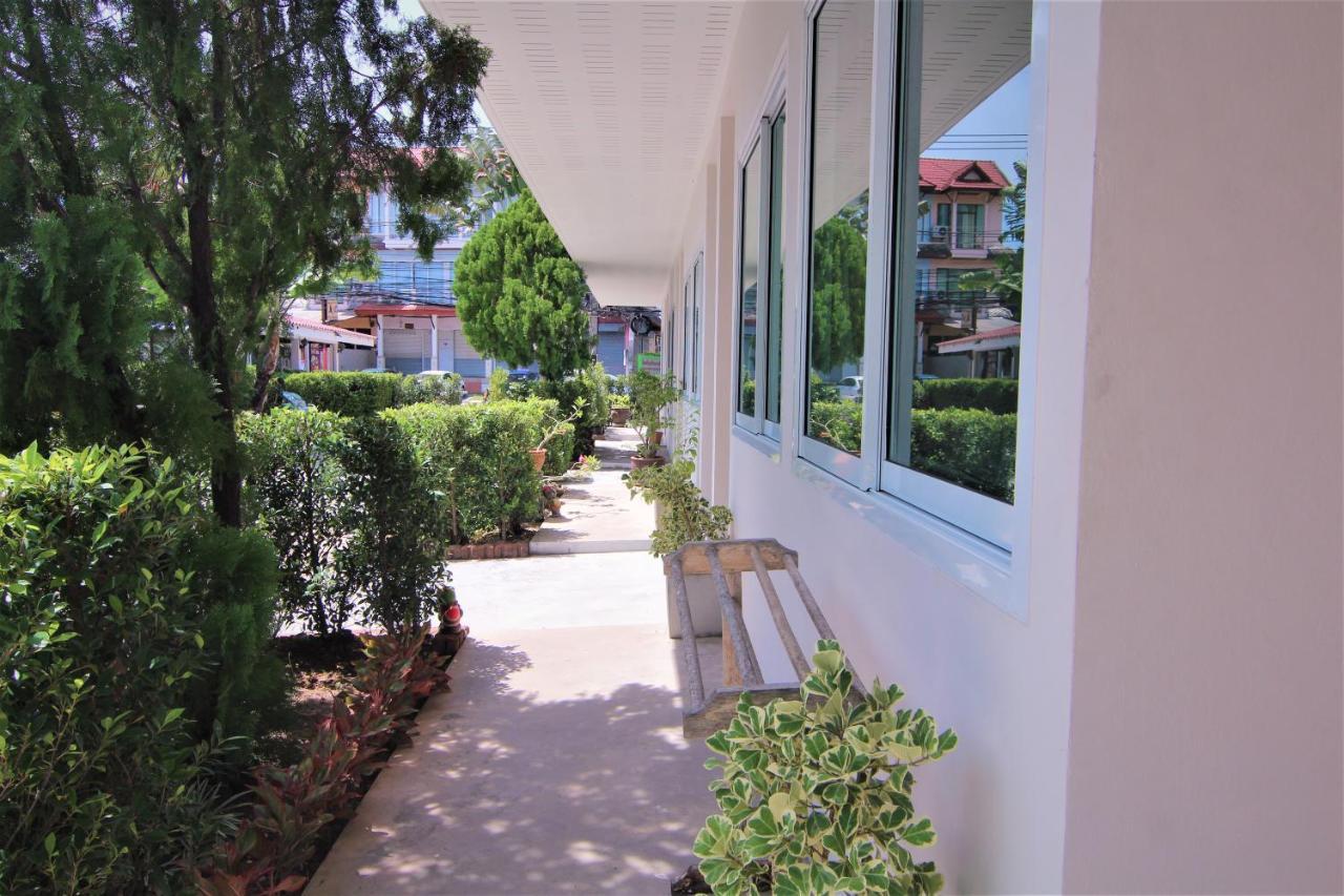 Bangrak Pier Samui Resort Exteriör bild