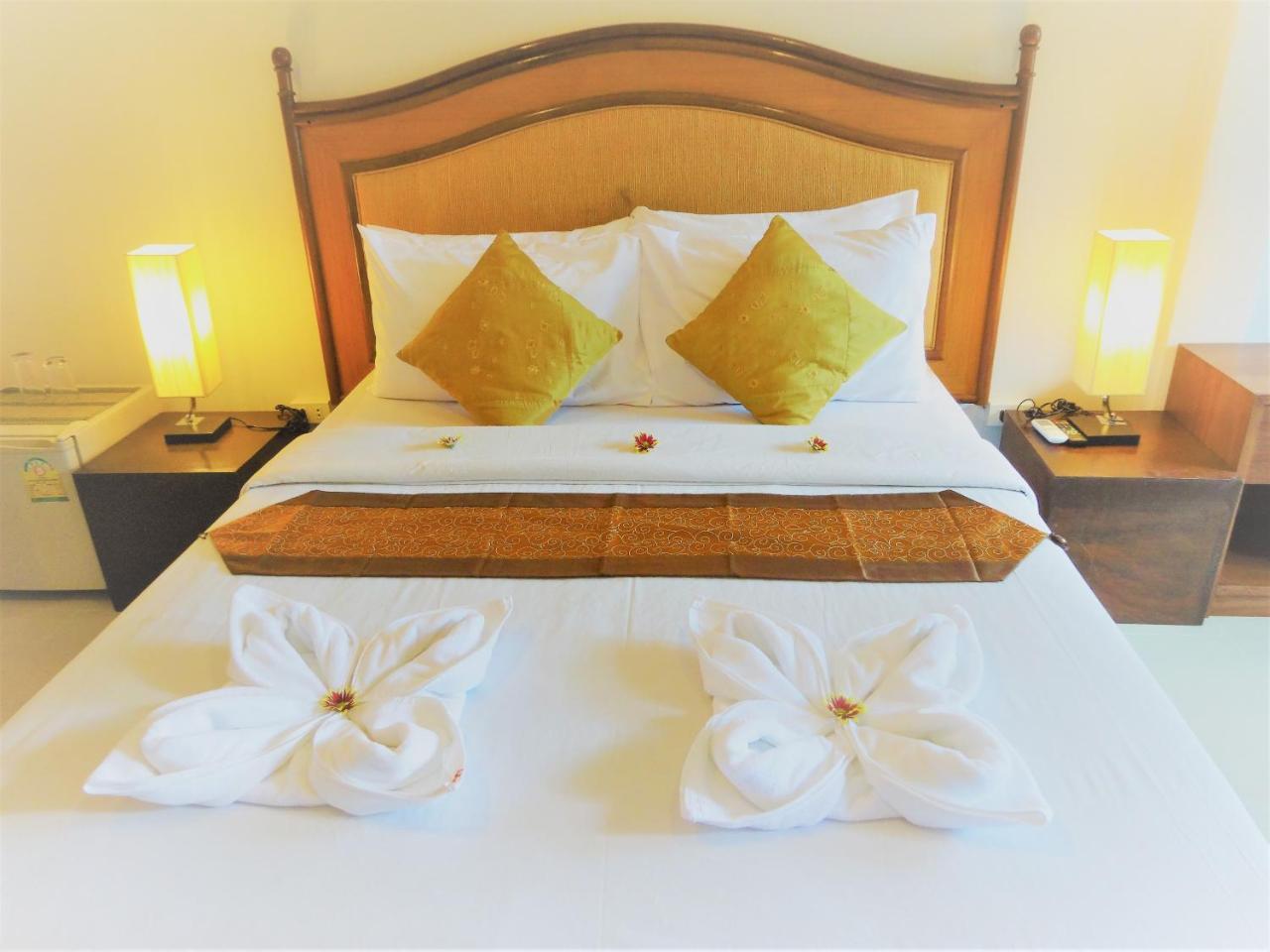 Bangrak Pier Samui Resort Exteriör bild