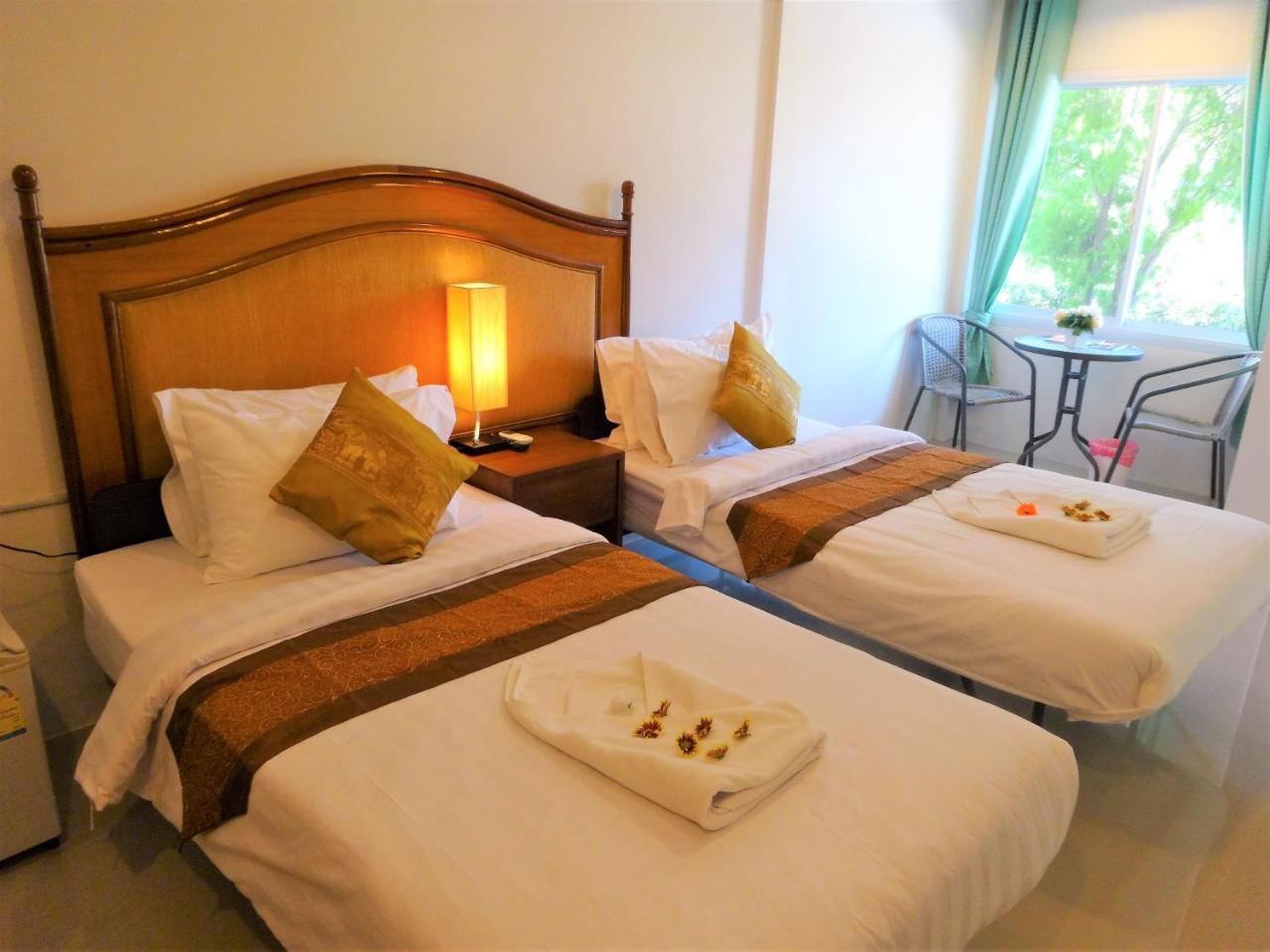 Bangrak Pier Samui Resort Exteriör bild