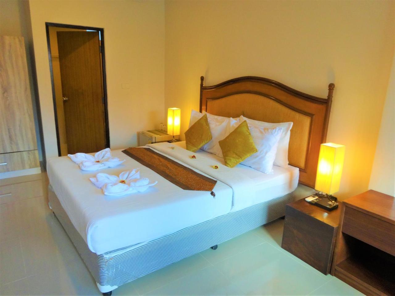 Bangrak Pier Samui Resort Exteriör bild